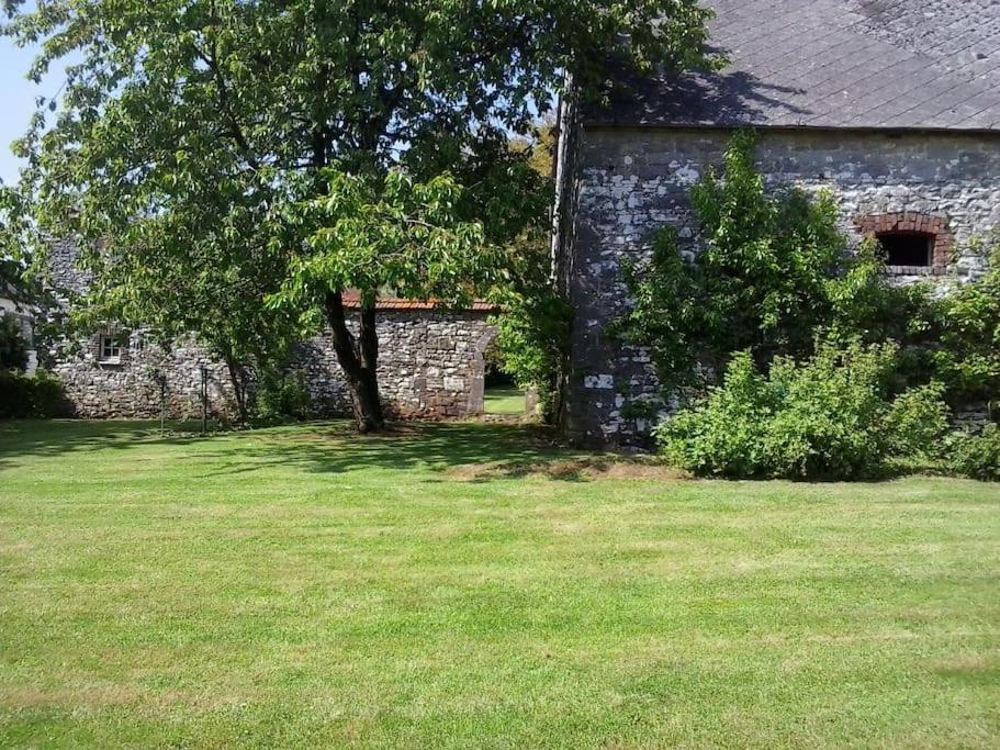 Gite La Grange D'Herbuchenne Dinant Esterno foto